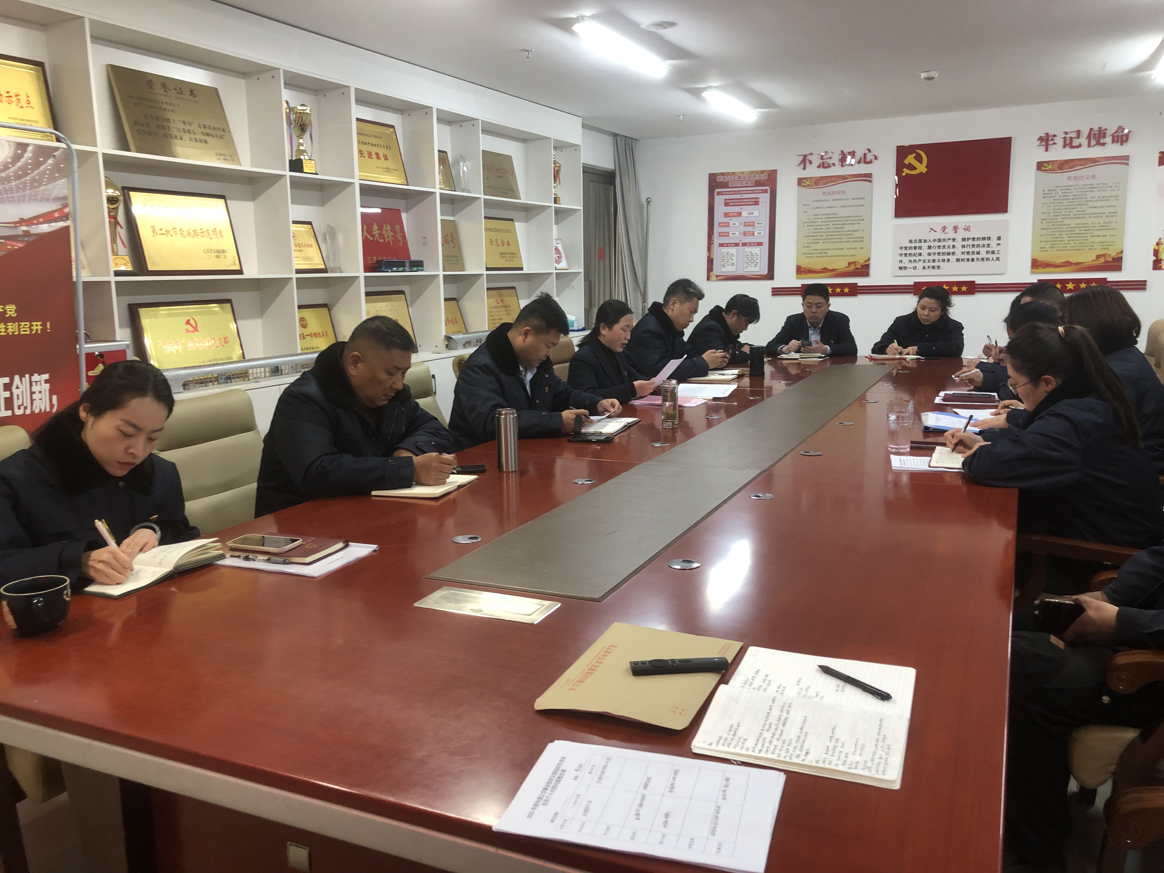 公交集團(tuán)快速公交事業(yè)部理論學(xué)習(xí)中心組（擴(kuò)大）專(zhuān)題學(xué)習(xí)（第3次）