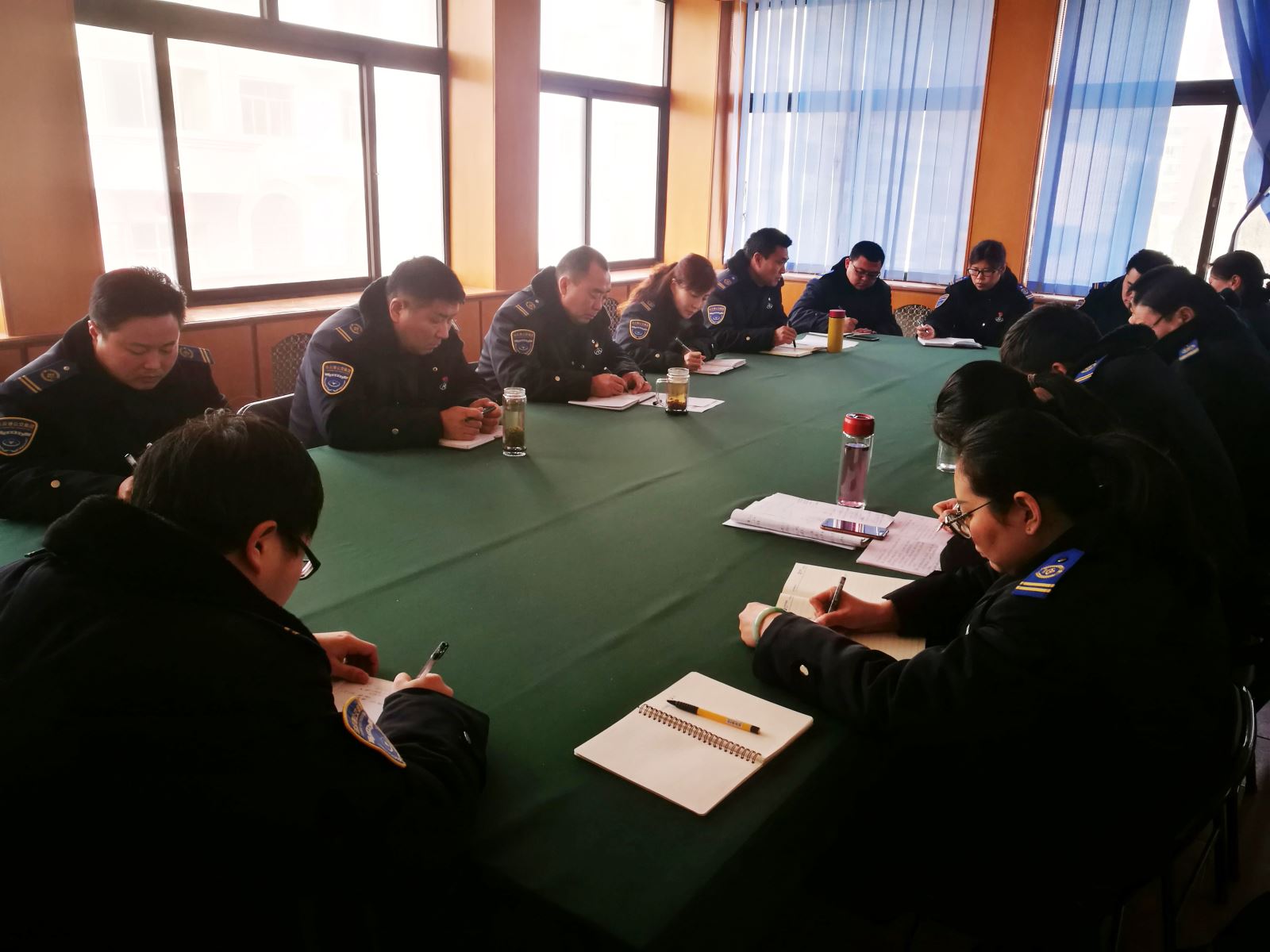 公交集團(tuán)經(jīng)營(yíng)發(fā)展事業(yè)部召開(kāi)全國(guó)“兩會(huì)”前安全穩(wěn)定工作部署會(huì)