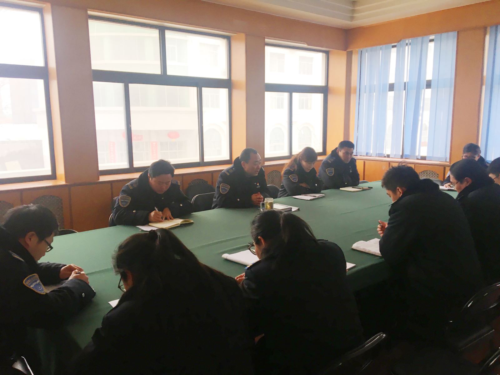 公交集團經營發(fā)展事業(yè)部召開節(jié)后“收心會”