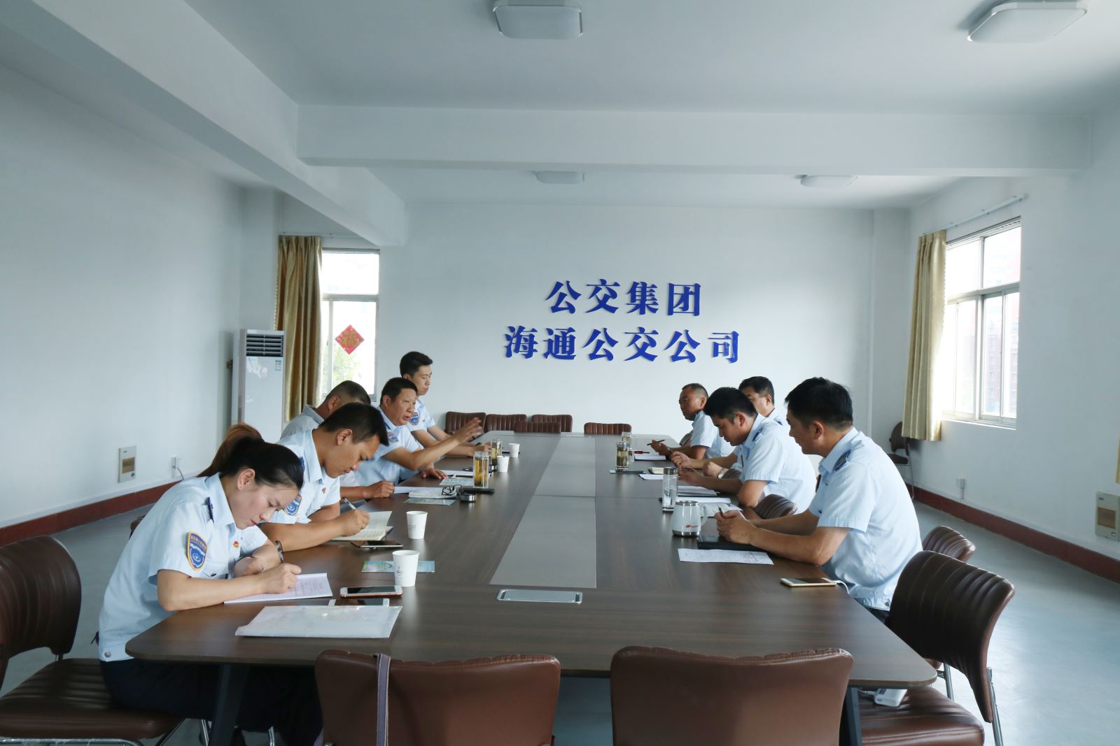 公交集團召開線路優(yōu)化調(diào)整調(diào)研會議
